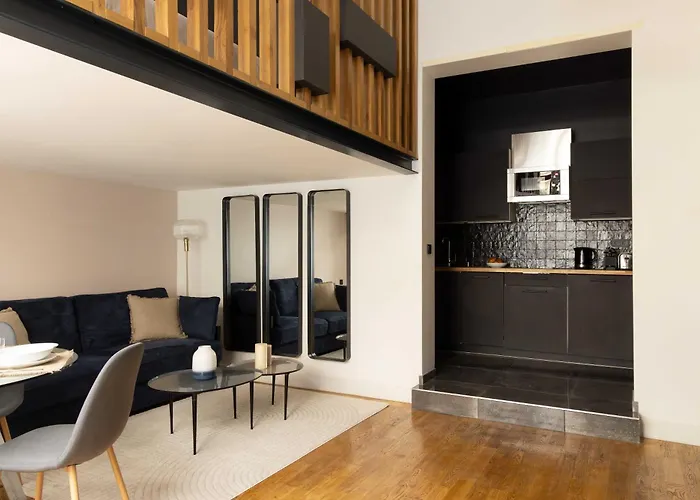Modern For 4 People - Arc De Triomphe Διαμέρισμα *