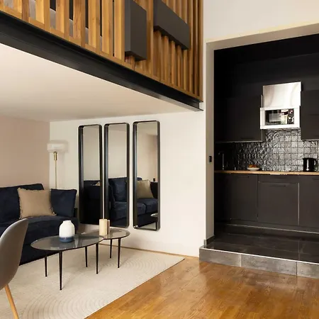 Modern For 4 People - Arc De Triomphe Apartman *